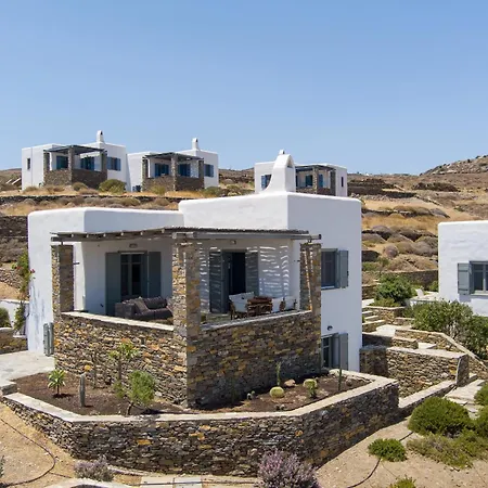 펜션 Avra House
